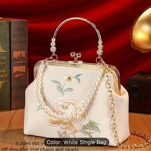 Elegant White Floral Embroidered Handbag